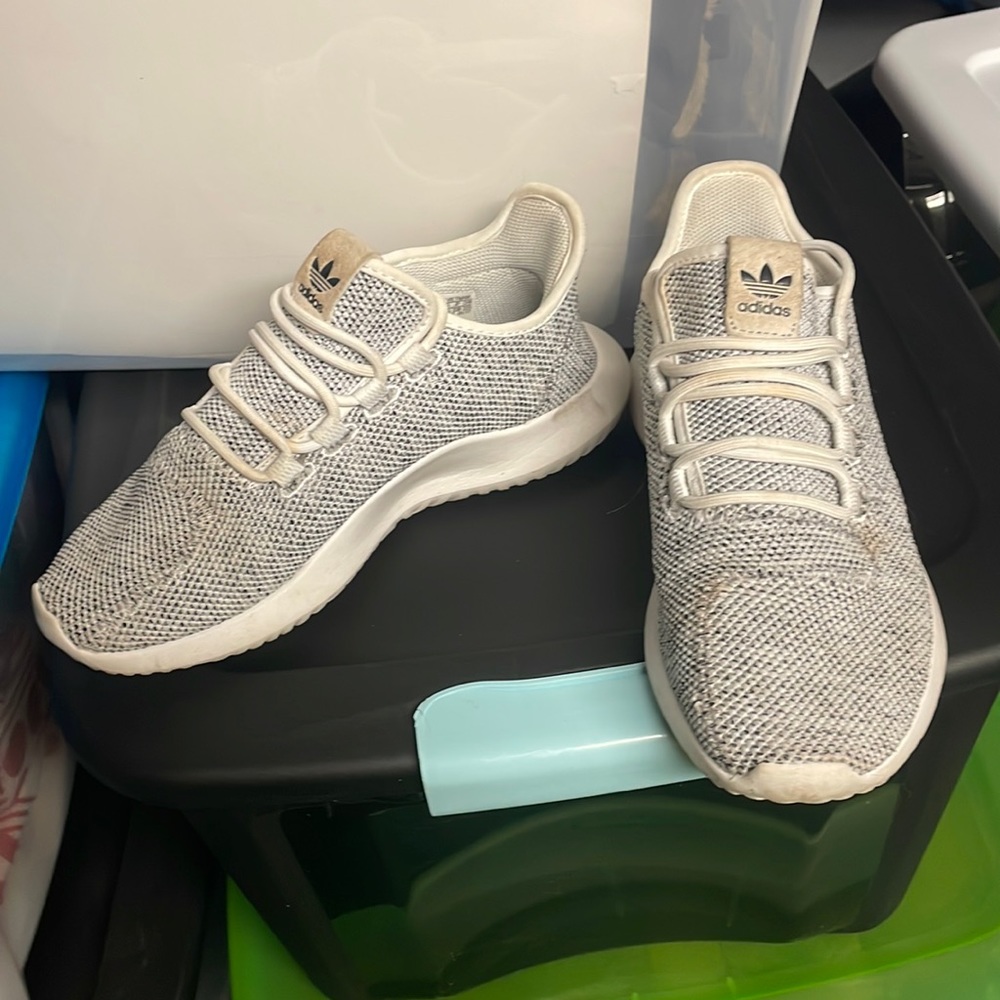Adidas Sneakers